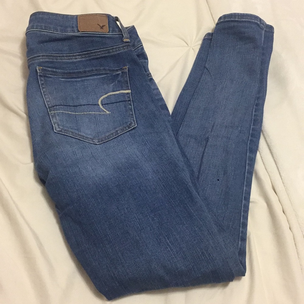Light denim jeans